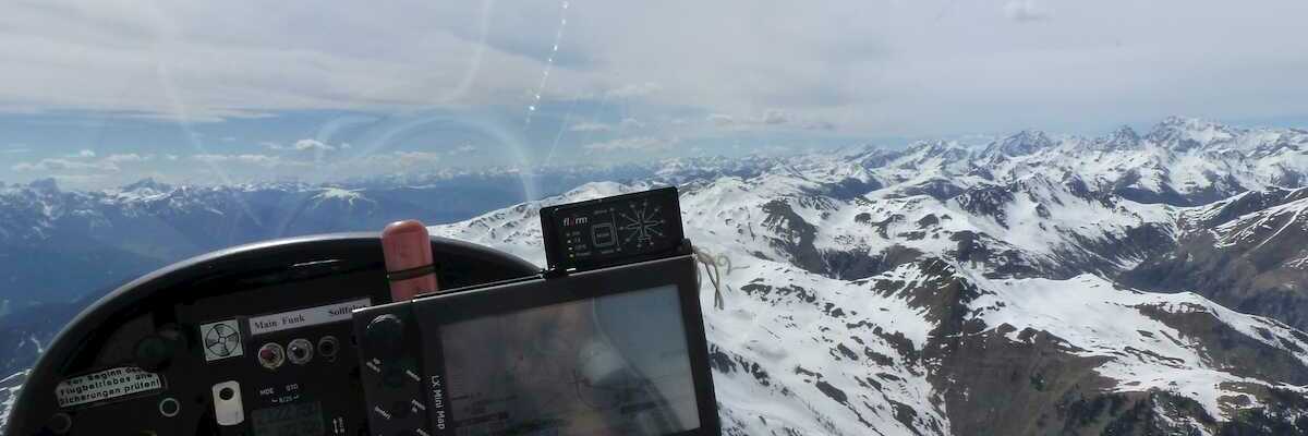 Flugwegposition um 13:45:09: Aufgenommen in der Nähe von Gemeinde Sillian, 9920, Österreich in 2736 Meter